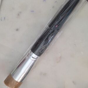 Laura Geller Professional Makeup Brush - Black and Silver